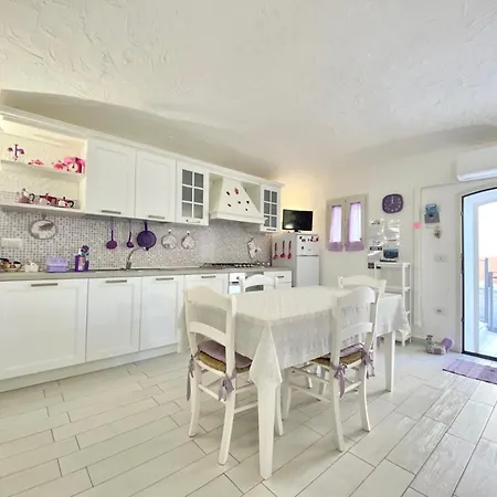 A Due Passi Dal Mare דירה